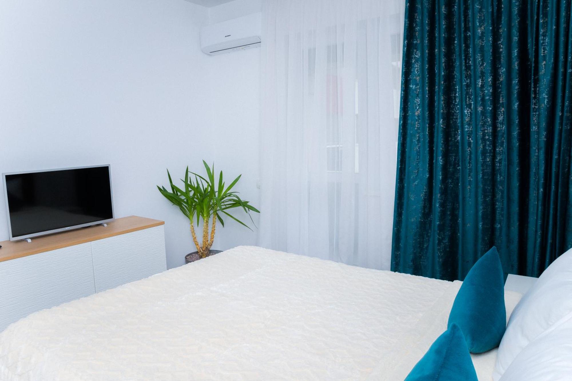 Elysian Urbanscape Brown, 2 Rooms, Near Bucharest Chiajna Экстерьер фото