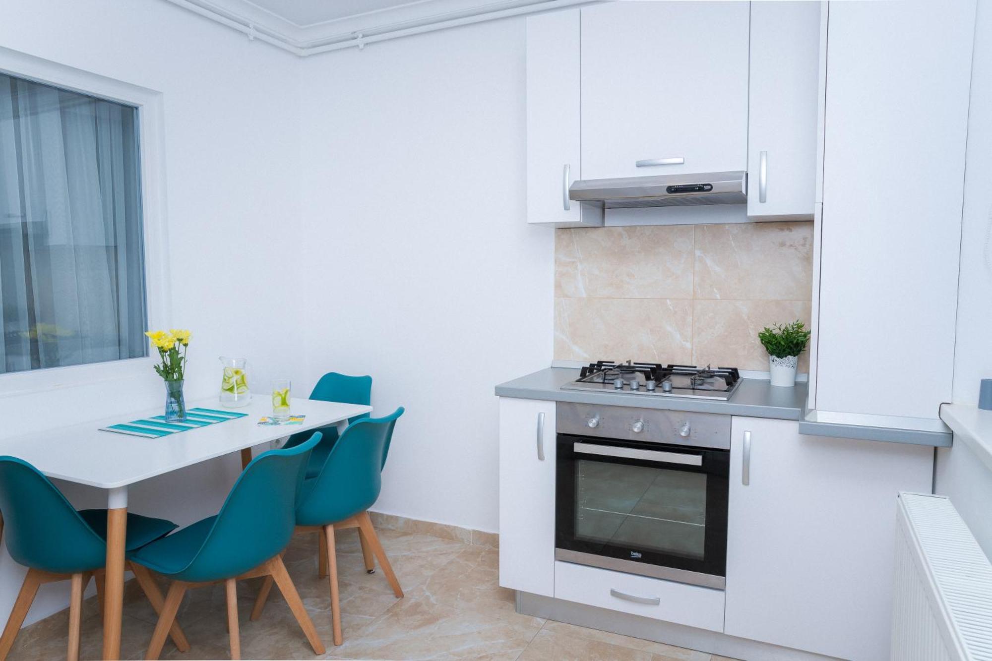 Elysian Urbanscape Brown, 2 Rooms, Near Bucharest Chiajna Экстерьер фото